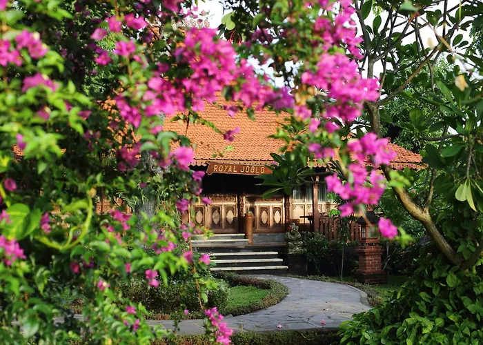 Shanti Natural Panorama View Hotel